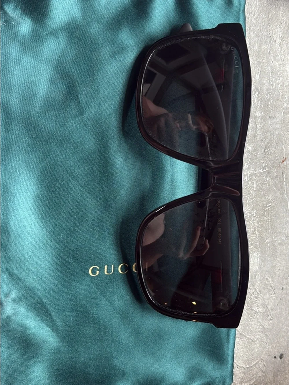 Gucci Mens Sunglasses only worn a couple times